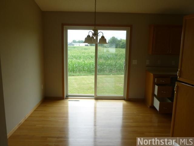 563 Wood Cir, Gaylord, MN 55334