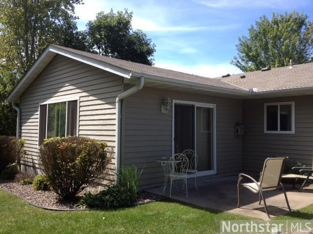 1274 Island Dr, Forest Lake, MN 55025