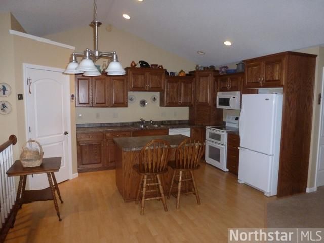 W900 Cardinal Dr, Spring Valley, WI 54767