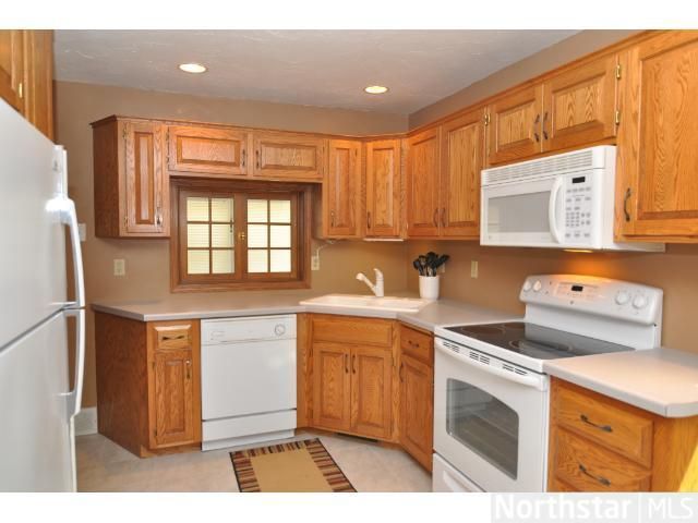 303 Lincoln Ave N, New Prague, MN 56071