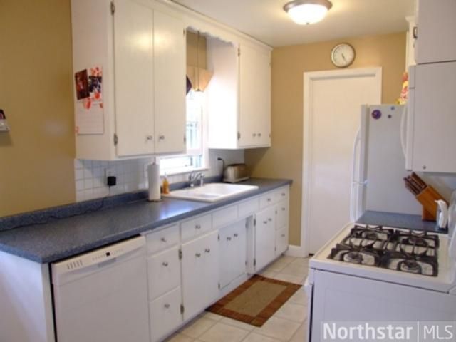 7209 Georgia Ave N, Brooklyn Park, MN 55428
