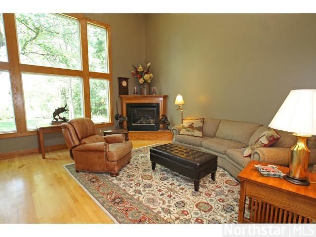 6010 Wildwood Rd, Cannon Falls, MN 55009