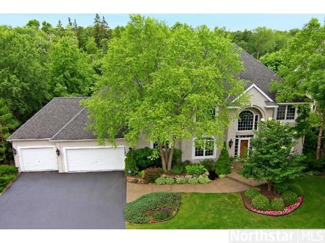 15284 Boulder Pointe Rd, Eden Prairie, MN 55347