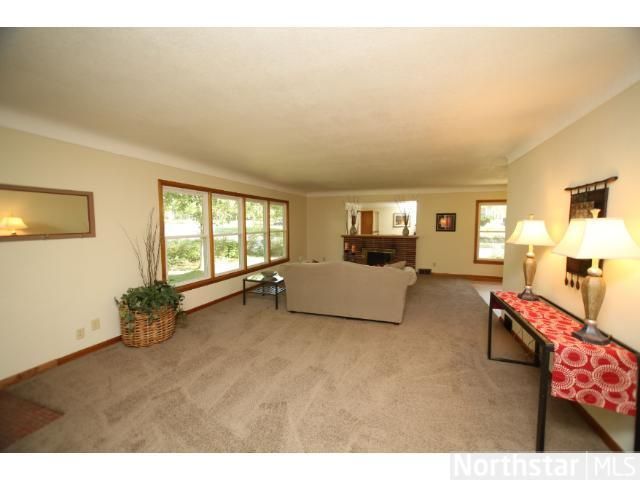 781 Johnson Pw, Saint Paul, MN 55106
