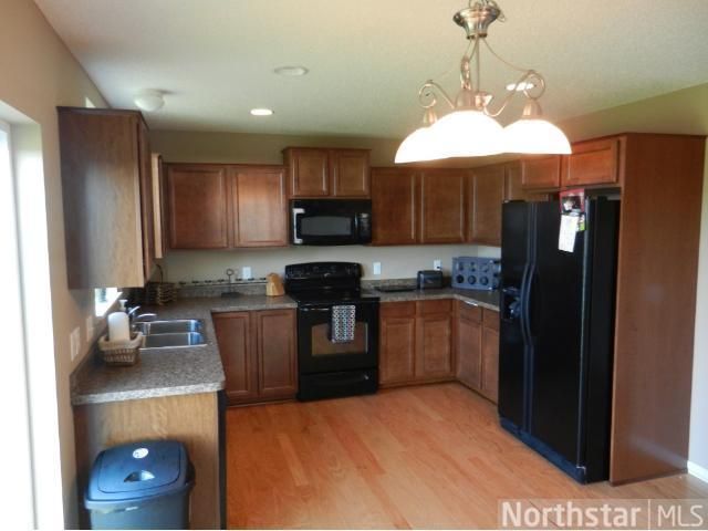 181 Dongola Ln, Shakopee, MN 55379