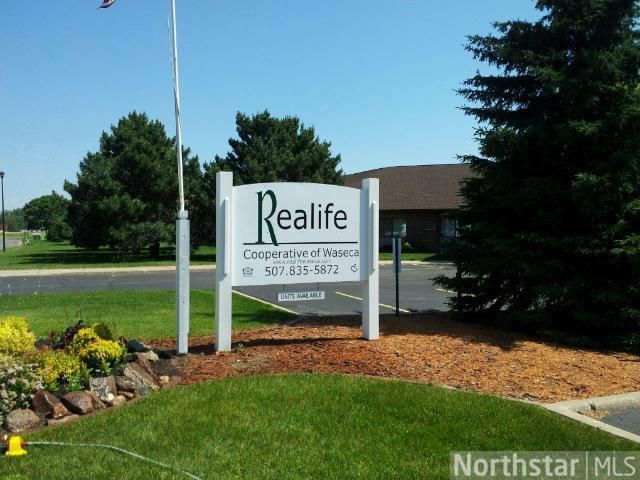 1212 3rd St NE #109, Waseca, MN 56093