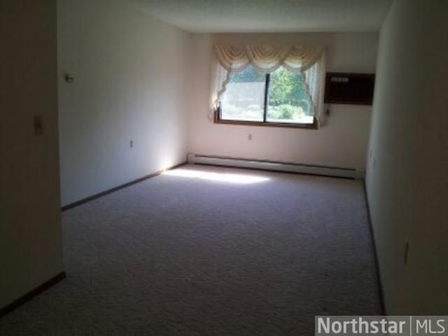 1212 3rd St NE #109, Waseca, MN 56093