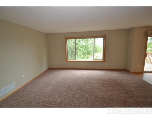 7314 Deer Pass Dr, Centerville, MN 55038