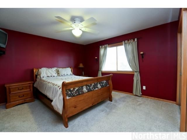 27685 Jenner Ct, Chisago City, MN 55013