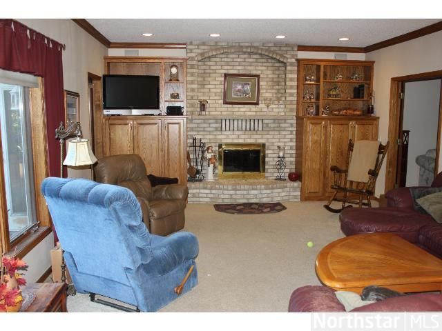 5372 Saddle Ridge Trl, Independence, MN 55359
