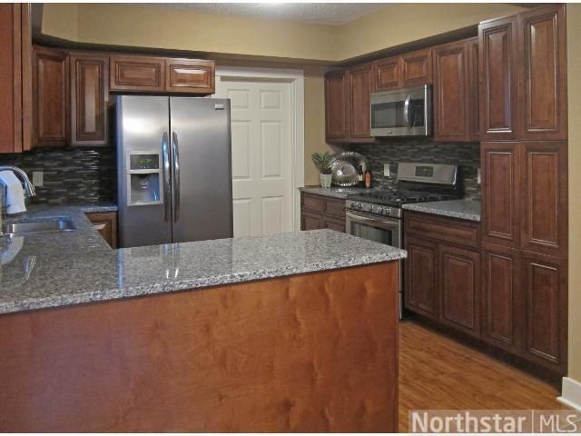 649 Arlington Ave E, Saint Paul, MN 55106