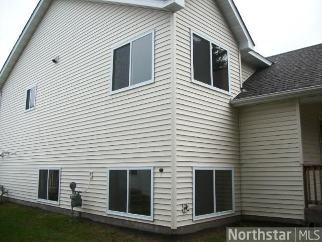 1861 Orange Ave E, Saint Paul, MN 55119