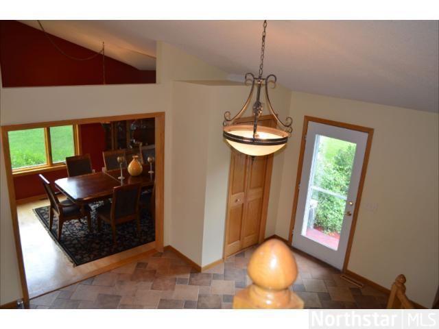 9370 Mcintosh Rd, Woodbury, MN 55125