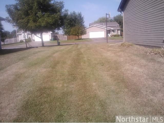 7122 Brian Dr, Centerville, MN 55038