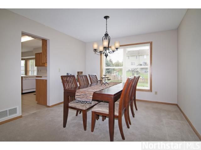 8483 Bryce Ct, Inver Grove Heights, MN 55076