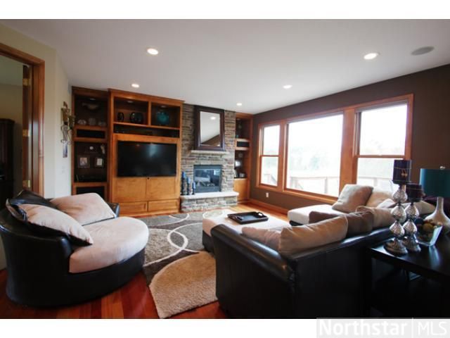 4820 Bulrush Blvd, Shakopee, MN 55379