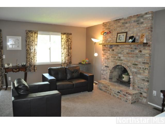 1684 Hickory Ln, Eagan, MN 55122
