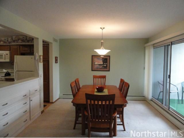 7220 York Ave S #323, Edina, MN 55435