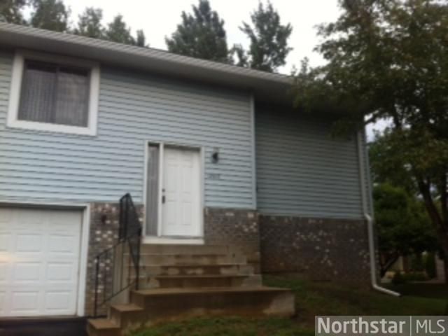12816 Morgan Ave S, Burnsville, MN 55337