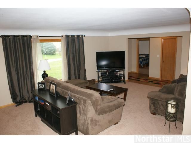 7770 E 260th St, Elko, MN 55020
