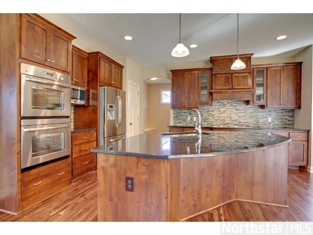 10614 N Florida Ave, Brooklyn Park, MN 55445