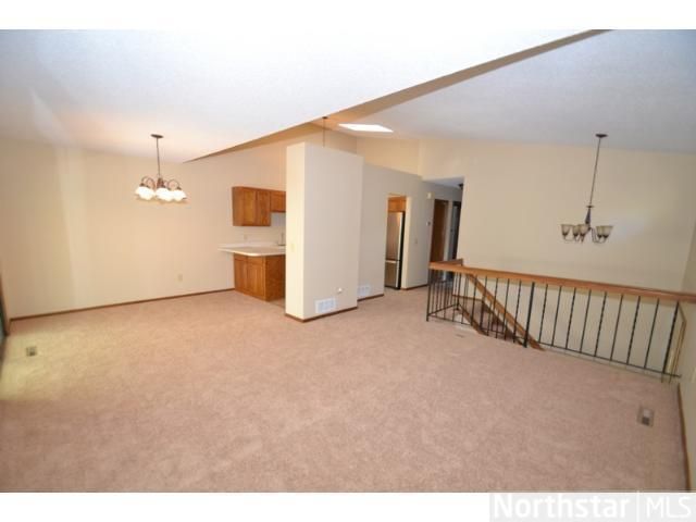 1564 Baylor Ct, Eagan, MN 55122