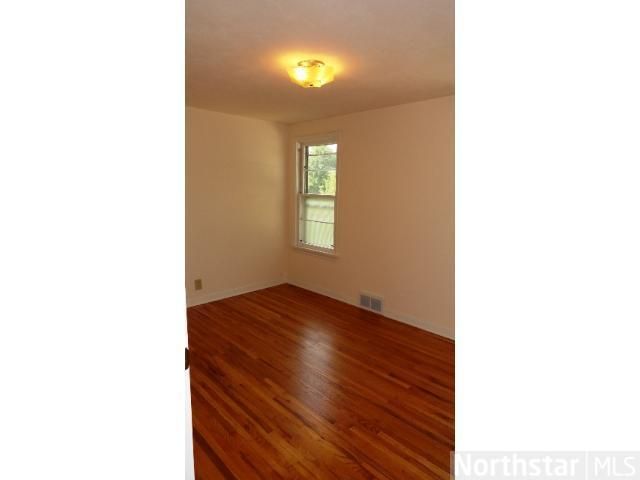 2453 16th Ave E, North Saint Paul, MN 55109
