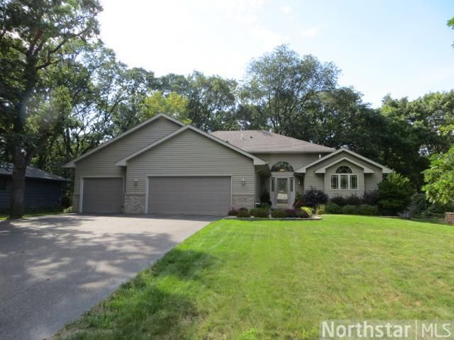8350 Sunnyside Rd, Mounds View, MN 55112