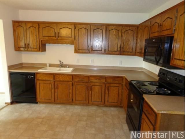 510 Clover Leaf Pw NE, Blaine, MN 55434
