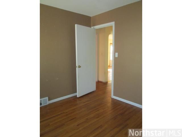 1105 Colette Pl, Saint Paul, MN 55116