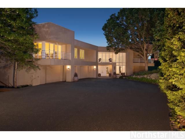 5739 Long Brake Cir, Edina, MN 55439
