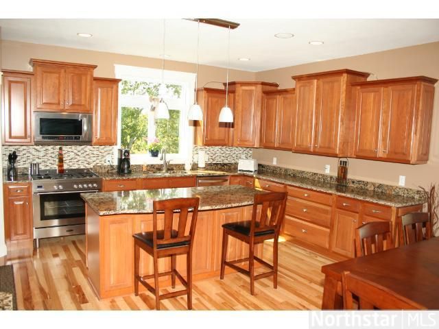 635 62nd St, Lino Lakes, MN 55014