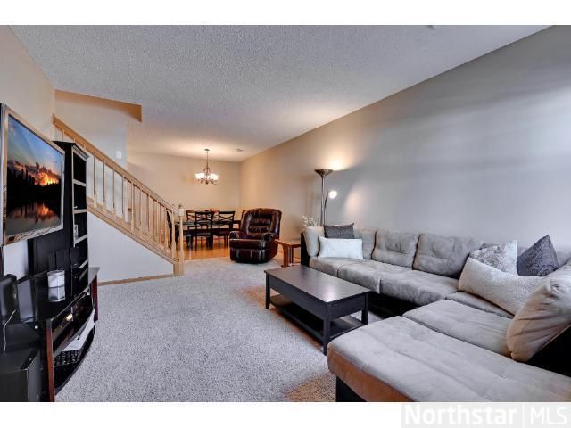 9122 Holly Ln N, Maple Grove, MN 55311