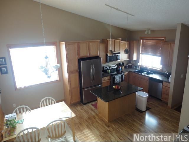 6822 Gingham Ct, Monticello, MN 55362