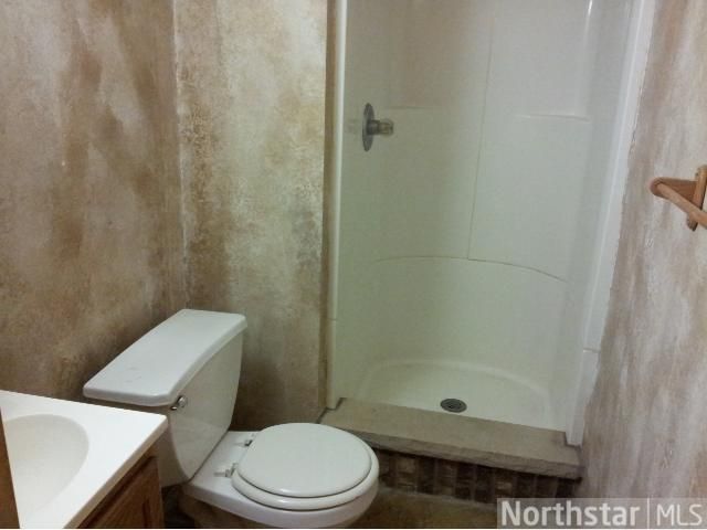 2008 75th Ave N, Brooklyn Park, MN 55444