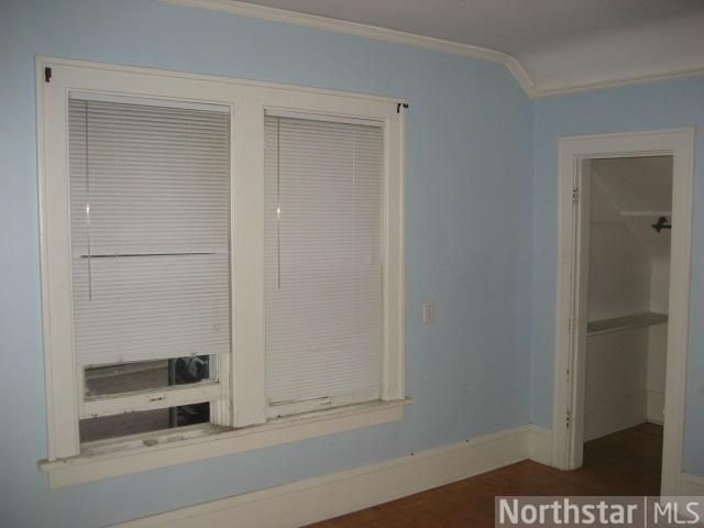 80 Lawson Ave W, Saint Paul, MN 55117