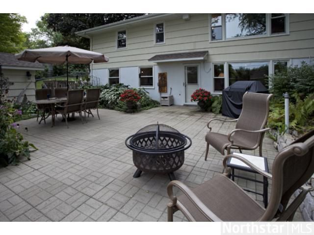 15618 N Eden Dr, Eden Prairie, MN 55346
