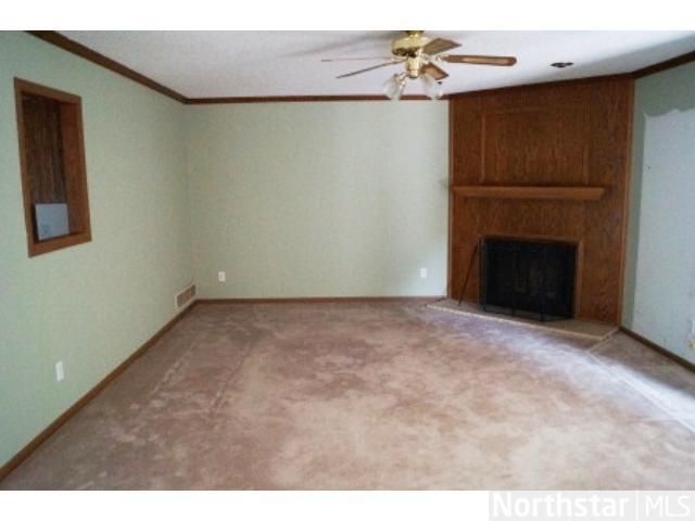 8856 134th St W, Apple Valley, MN 55124