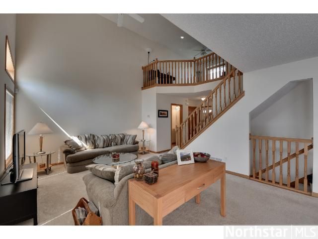 720 Bradbury Cir, Jordan, MN 55352