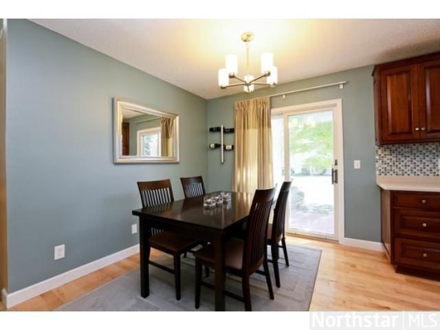 1033 Trumble St, Chaska, MN 55318