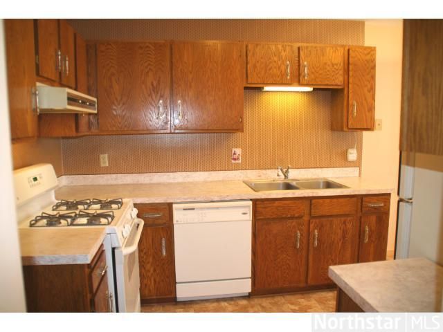 9556 Kingsview Ln N, Maple Grove, MN 55369