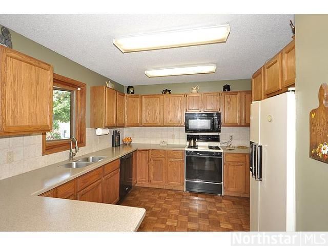 1004 11th Ave E, Shakopee, MN 55379