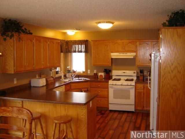 7685 Isaak Ave NW, Annandale, MN 55302
