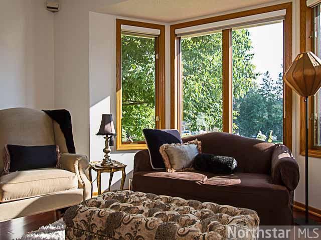11641 Tanglewood Dr, Eden Prairie, MN 55347