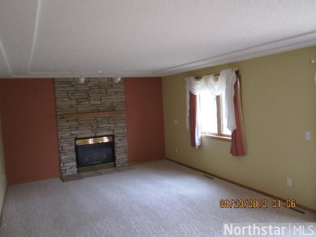 2988 Meadow Brook Dr, Woodbury, MN 55125