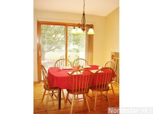 2909 Vanderbie St, Little Canada, MN 55117