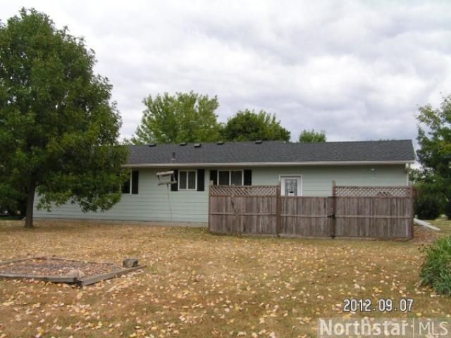 5045 Martin Dr, Monticello, MN 55362