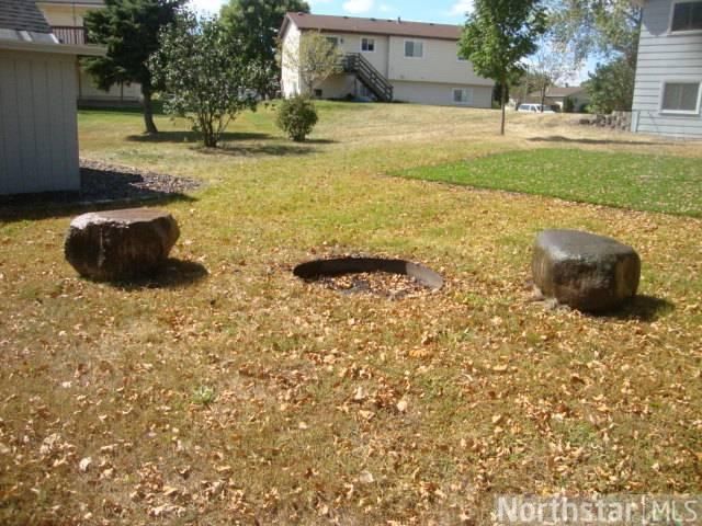 1604 84th Ct N, Brooklyn Park, MN 55444