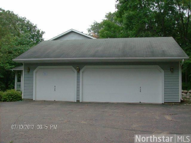 21200 Oakdale Dr, Rogers, MN 55374