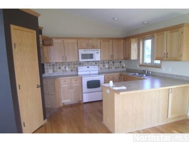 30995 141st St NW, Princeton, MN 55371